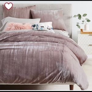 COPY - West Elm’s rose velvet king duvet cover an…